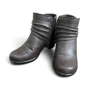 Easy Street Damita Bootie - Stylish Brown Ankle Boots
